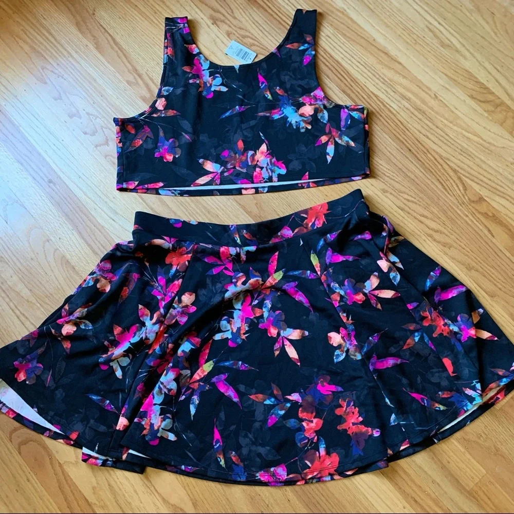 Torrid black floral scuba skater set - Picture 9 of 13